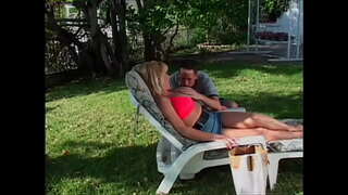 Ögey ana böyük сиськами sevir gənc üzvü - Эллизин Эмберс, Ashley Evans, Канди Cox, Кианна Bradley, İqtisadiyyat, Rebecca Bərdəyə